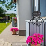 Boroka Apartmanhaz Harskut