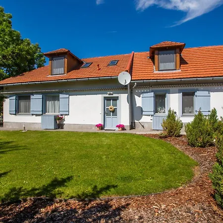 Lägenhet Boroka Apartmanhaz