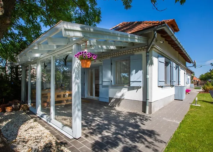 Boroka Apartmanhaz 公寓 Harskut